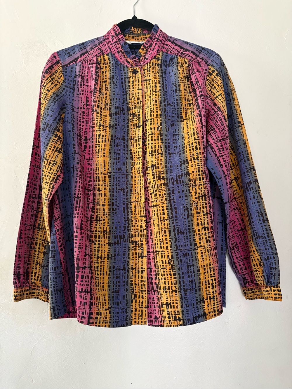 Oscar de la Renta Vibrant Striped Abstract Print Button-Up Blouse